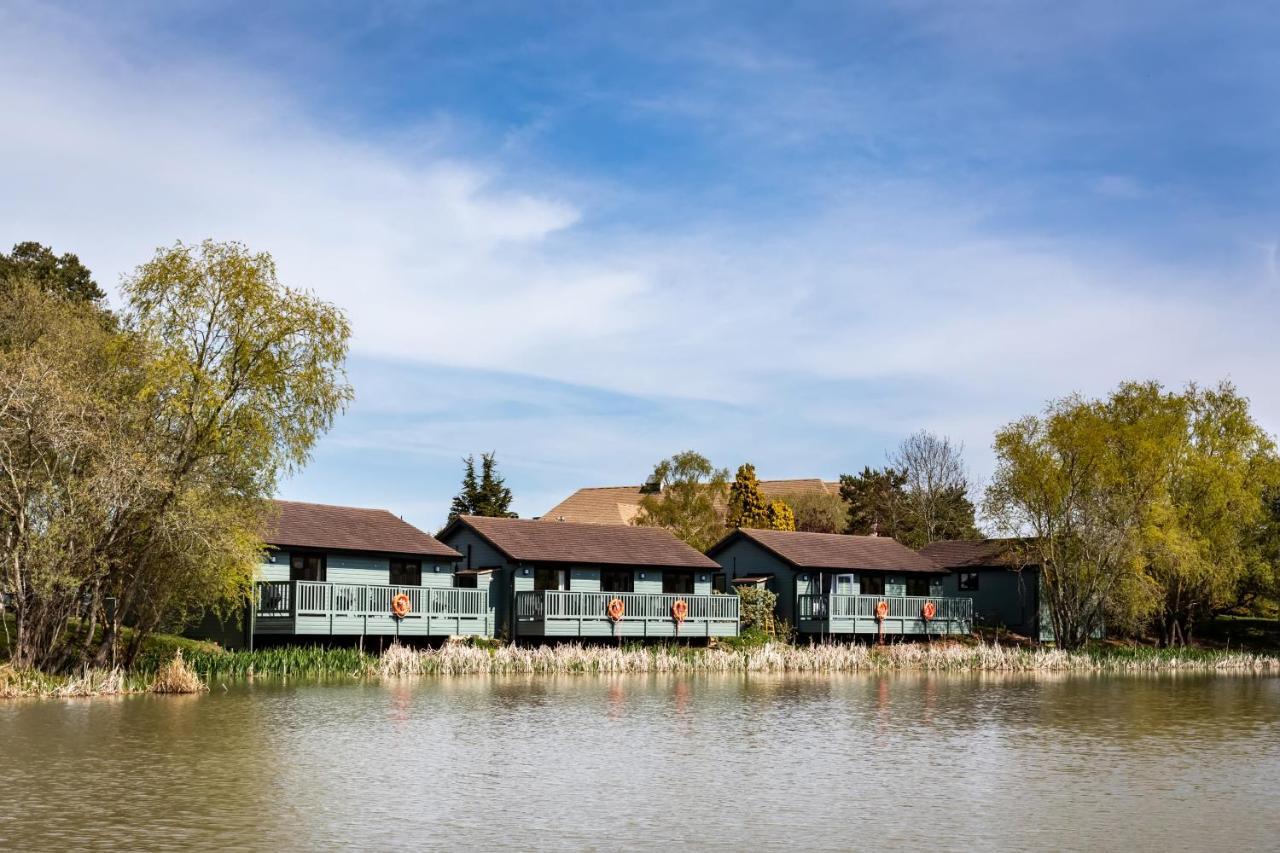 Вілла The Vale Golf & Country Club Bishampton Екстер'єр фото